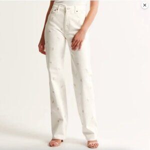A&F 90s relaxed white jeans with embroidery